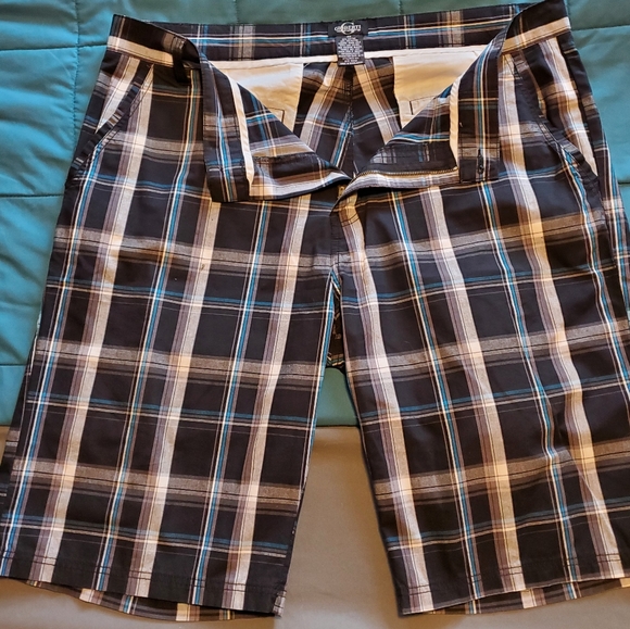 Men's Bermuda shorts, plaid - Picture 1 of 4